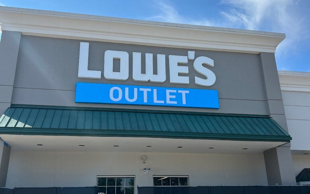 Lowe’s Outlet, 3 Locations